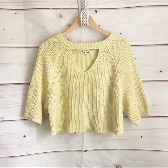 Sweaters - Cropped cut out sweater